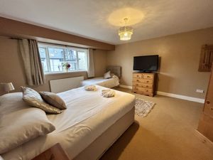 Photo 22- click for photo gallery